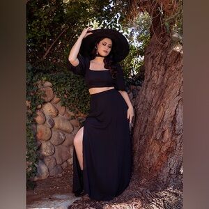 La Femme en Noir “Thistle” set size M